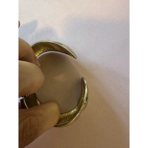 Gold tone Hinged Bangle Bracelet - Picture 5 of 5